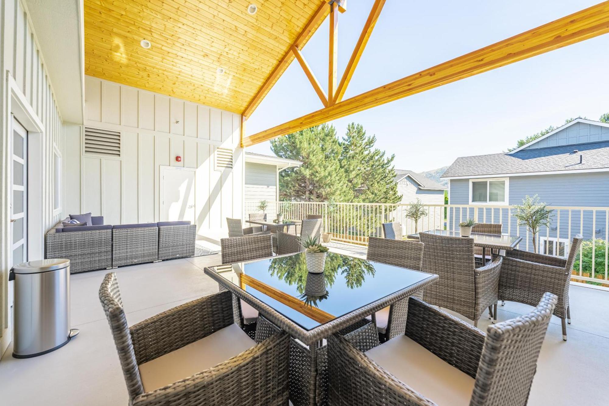 The Lodge Lake Chelan Manson Exterior photo
