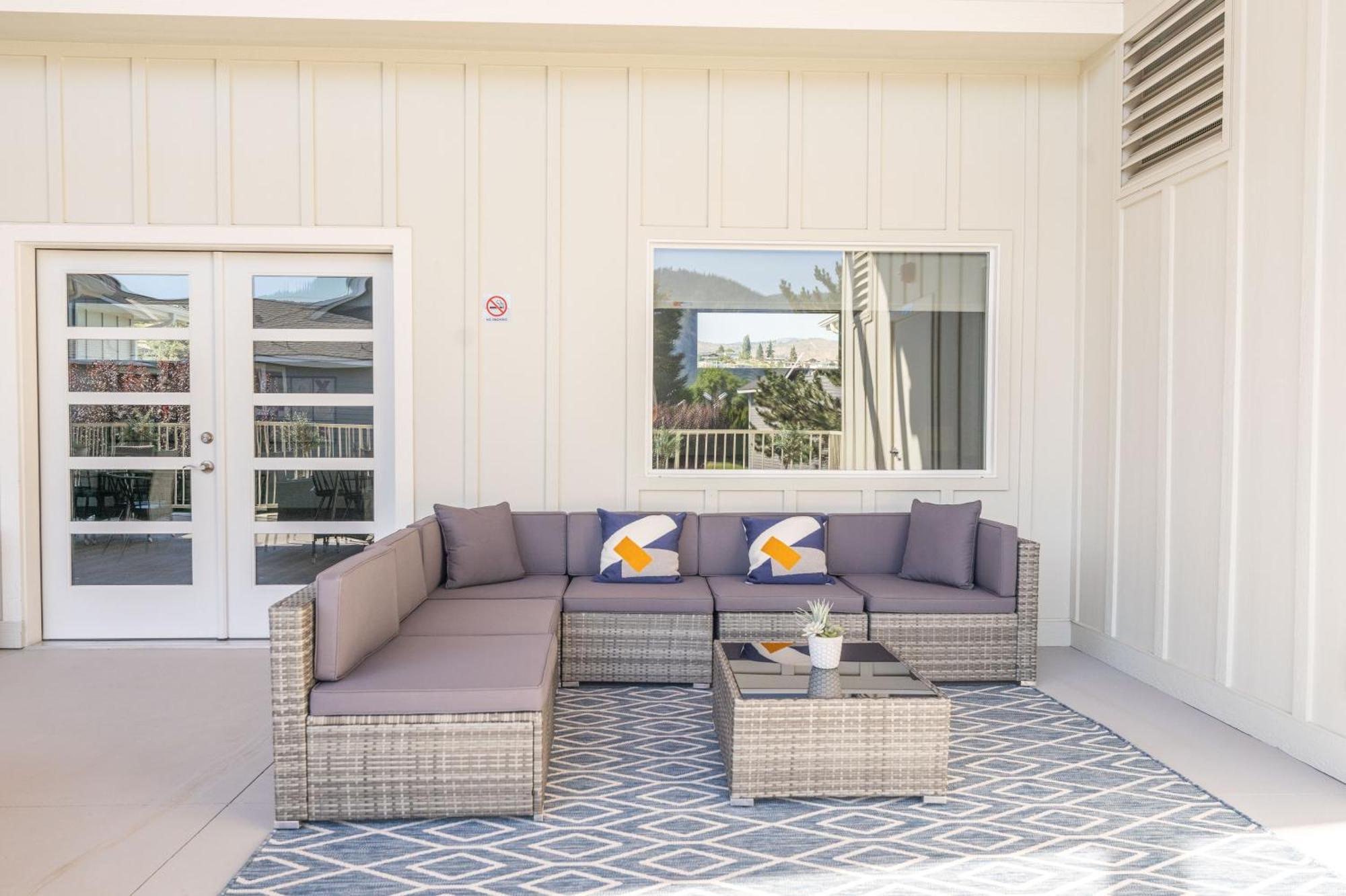 The Lodge Lake Chelan Manson Exterior photo