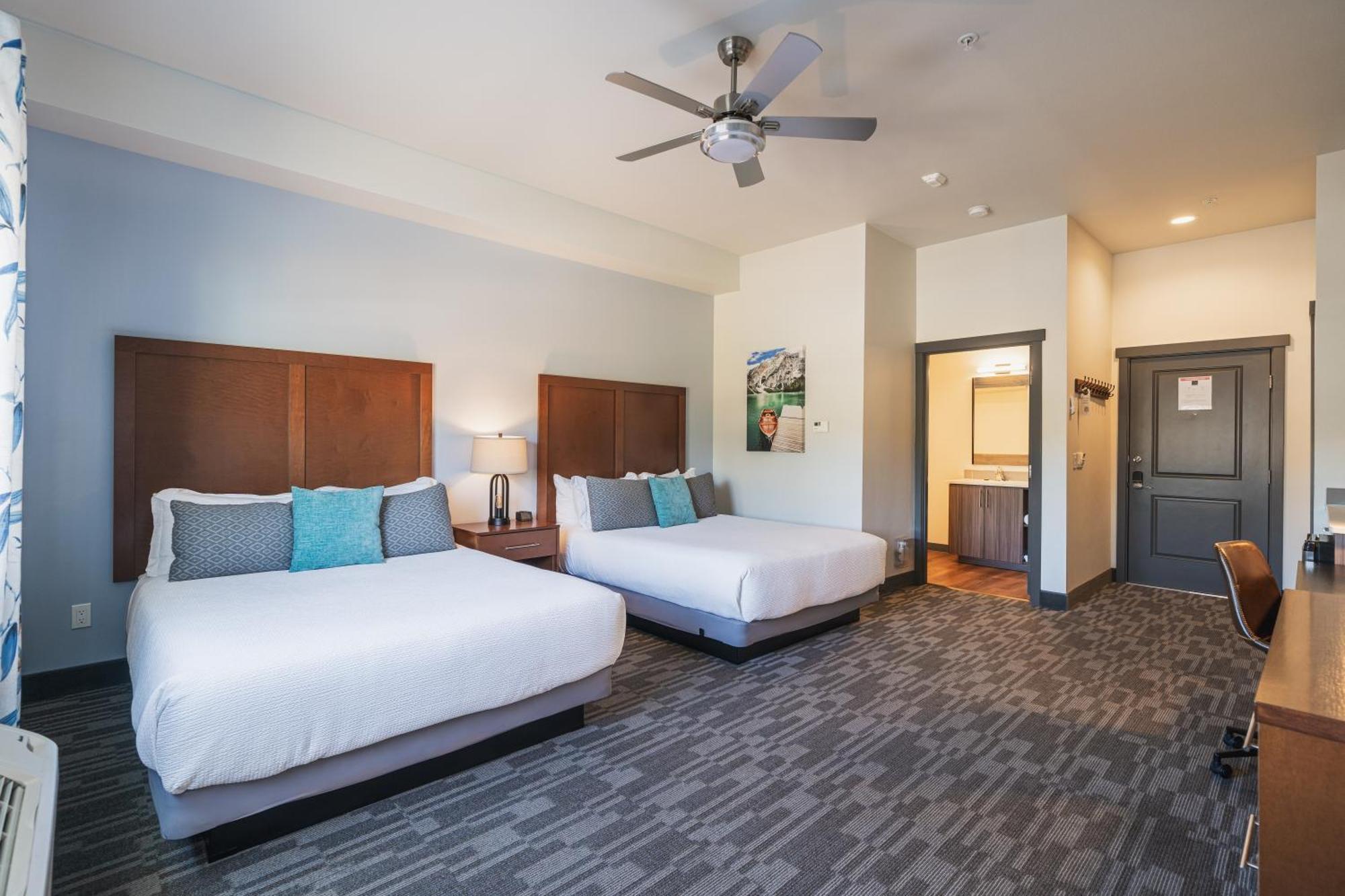 The Lodge Lake Chelan Manson Exterior photo