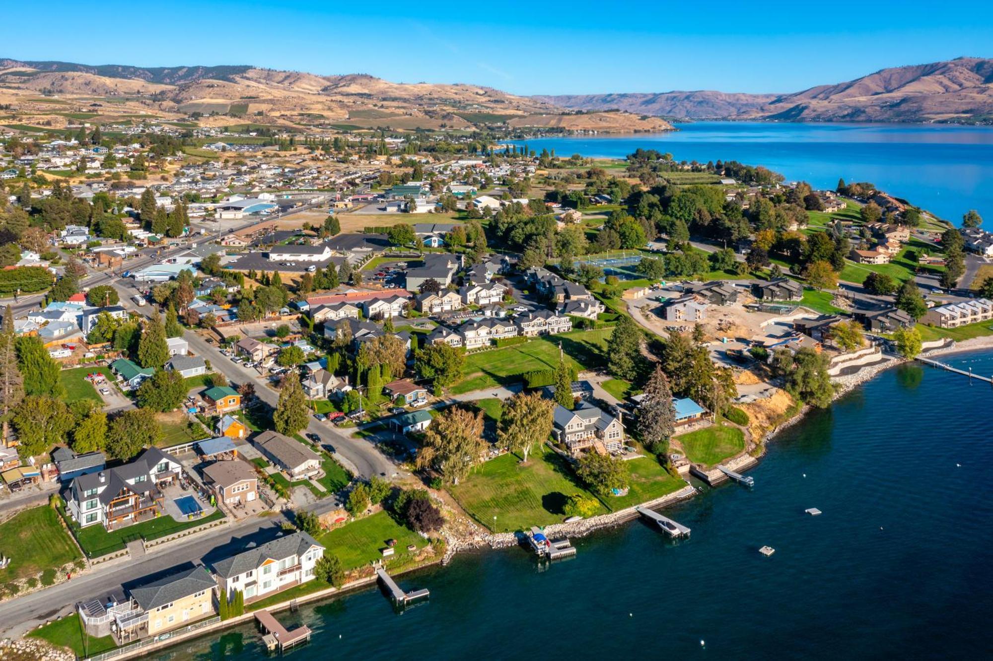 The Lodge Lake Chelan Manson Exterior photo